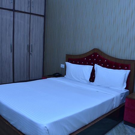 Hotel Royal International New Delhi Extérieur photo
