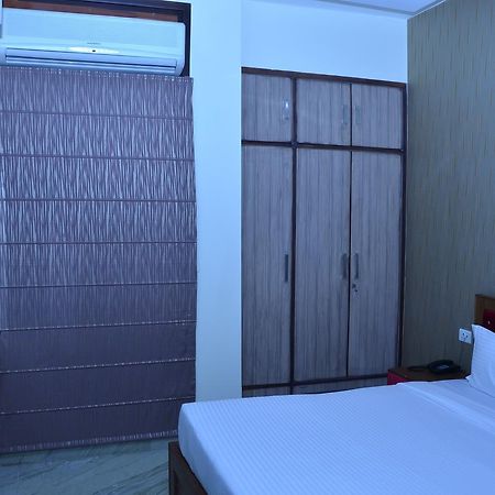 Hotel Royal International New Delhi Extérieur photo