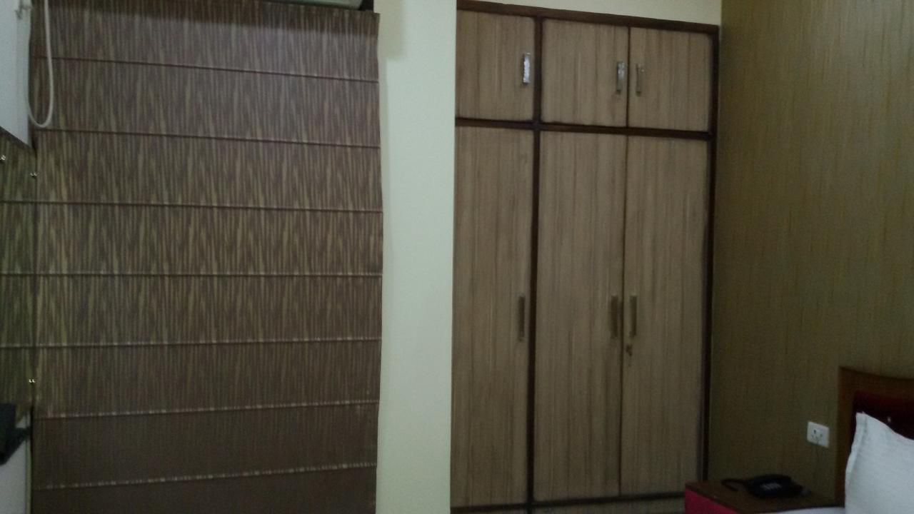 Hotel Royal International New Delhi Extérieur photo