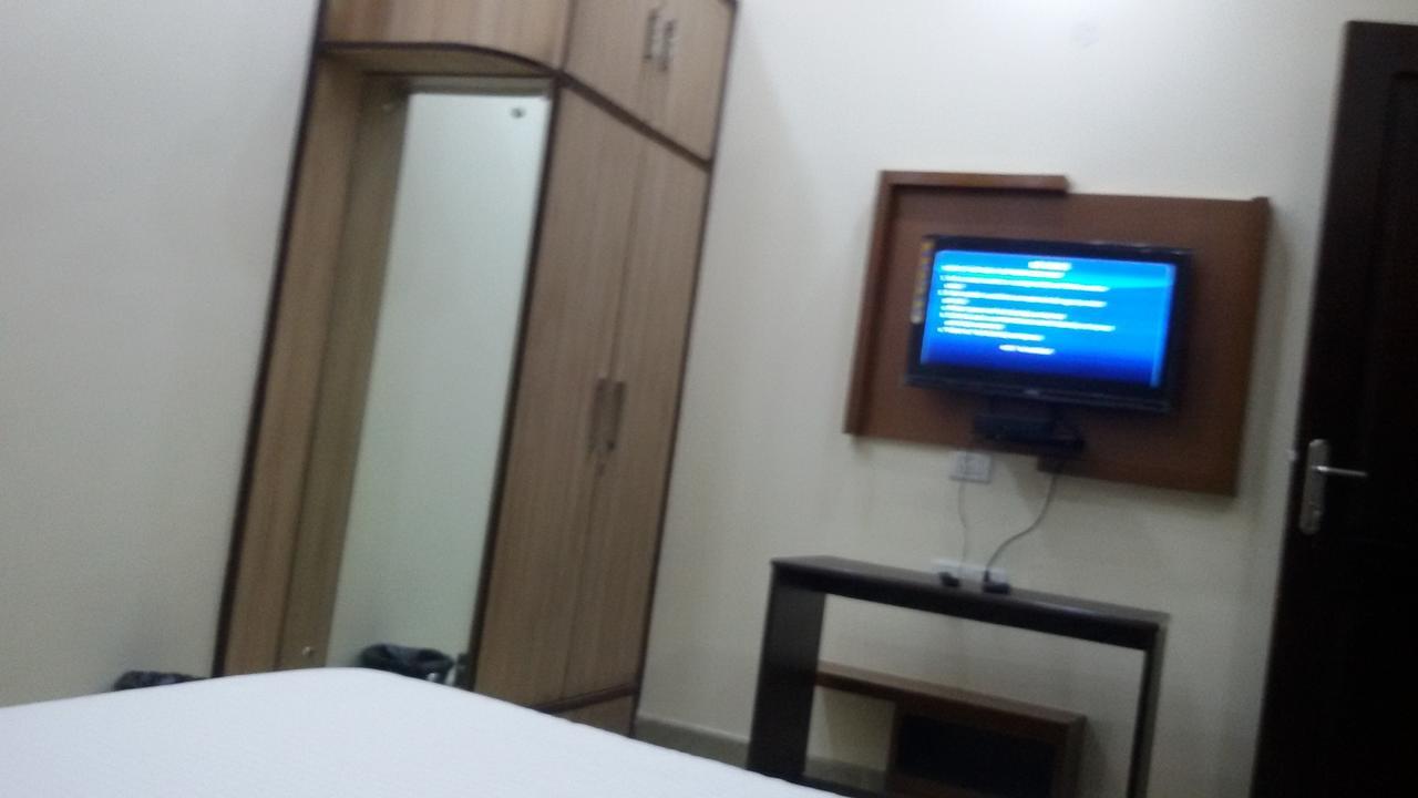 Hotel Royal International New Delhi Extérieur photo