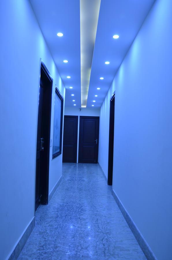 Hotel Royal International New Delhi Extérieur photo