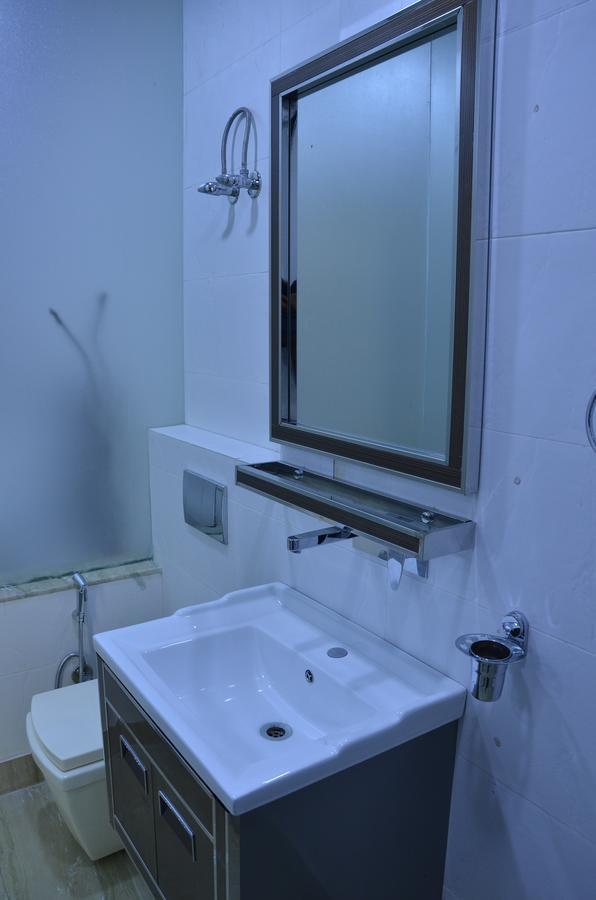 Hotel Royal International New Delhi Extérieur photo