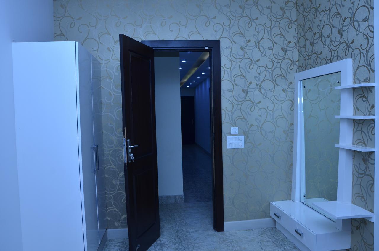 Hotel Royal International New Delhi Extérieur photo